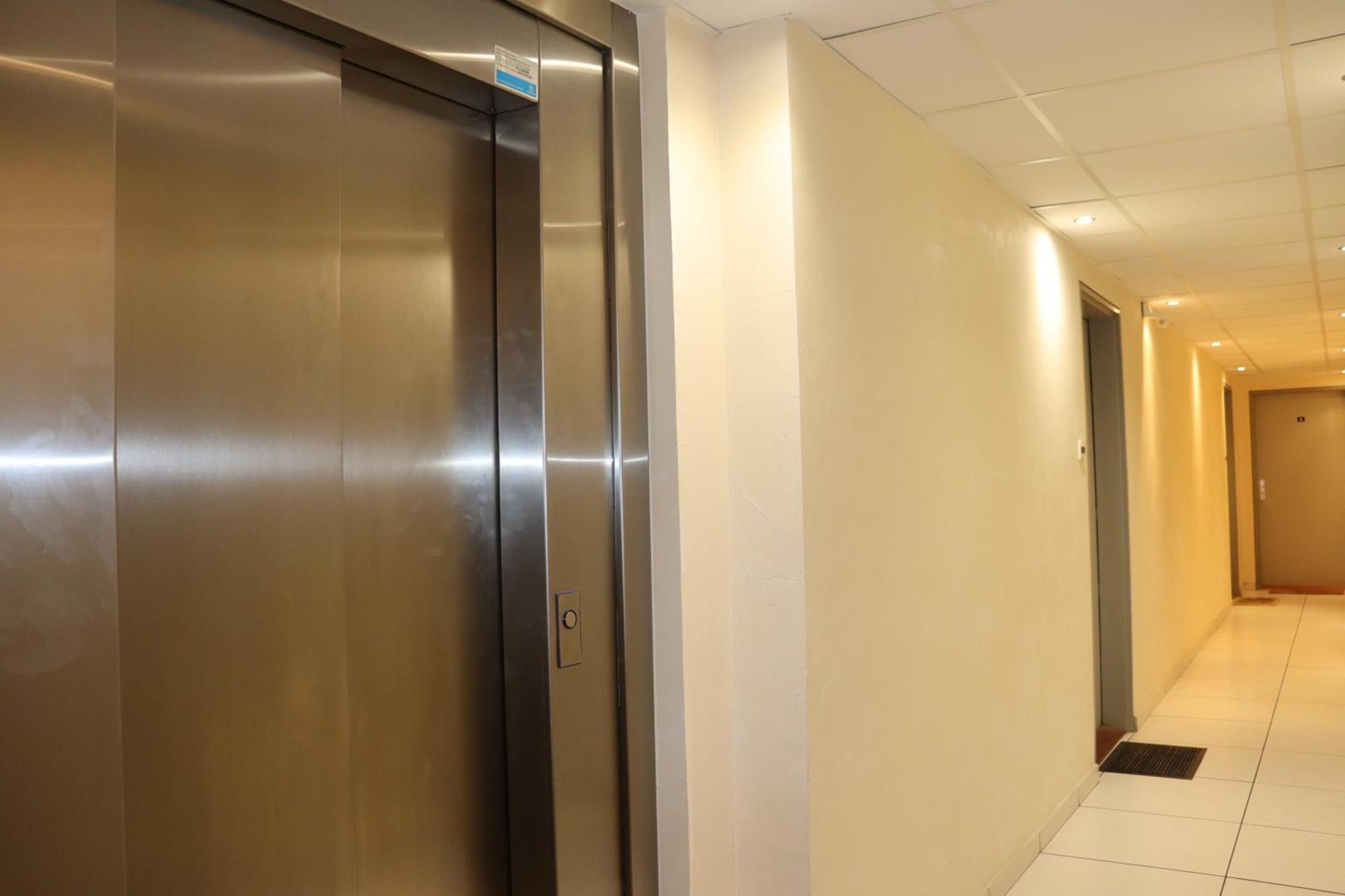 Le Madeleine - Parking Gratuit- Balcon - Fibre Apartment